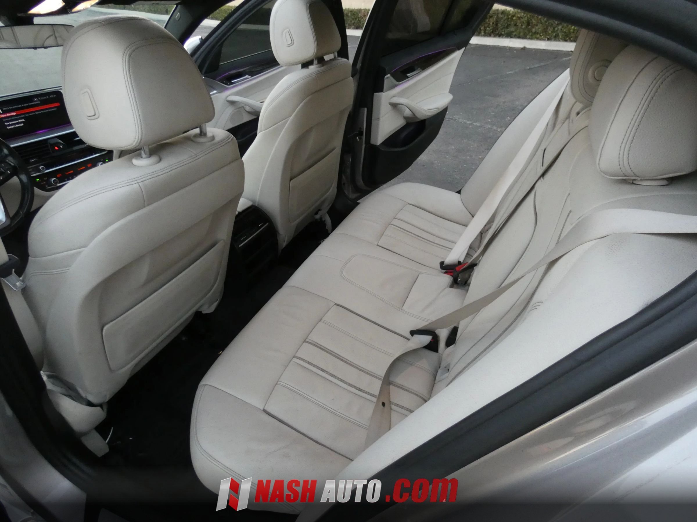 Used 2018 BMW 540i RWD image 39