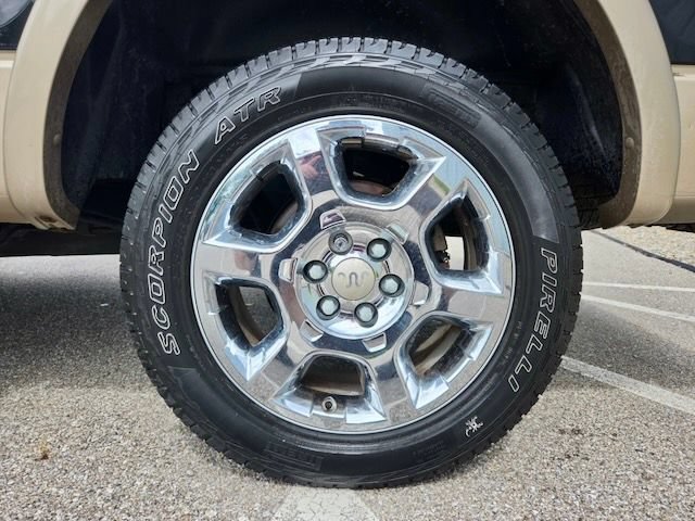 Used 2013 Ford F150 King Ranch w/ King Ranch Luxury Pkg AWD/4WD image 34
