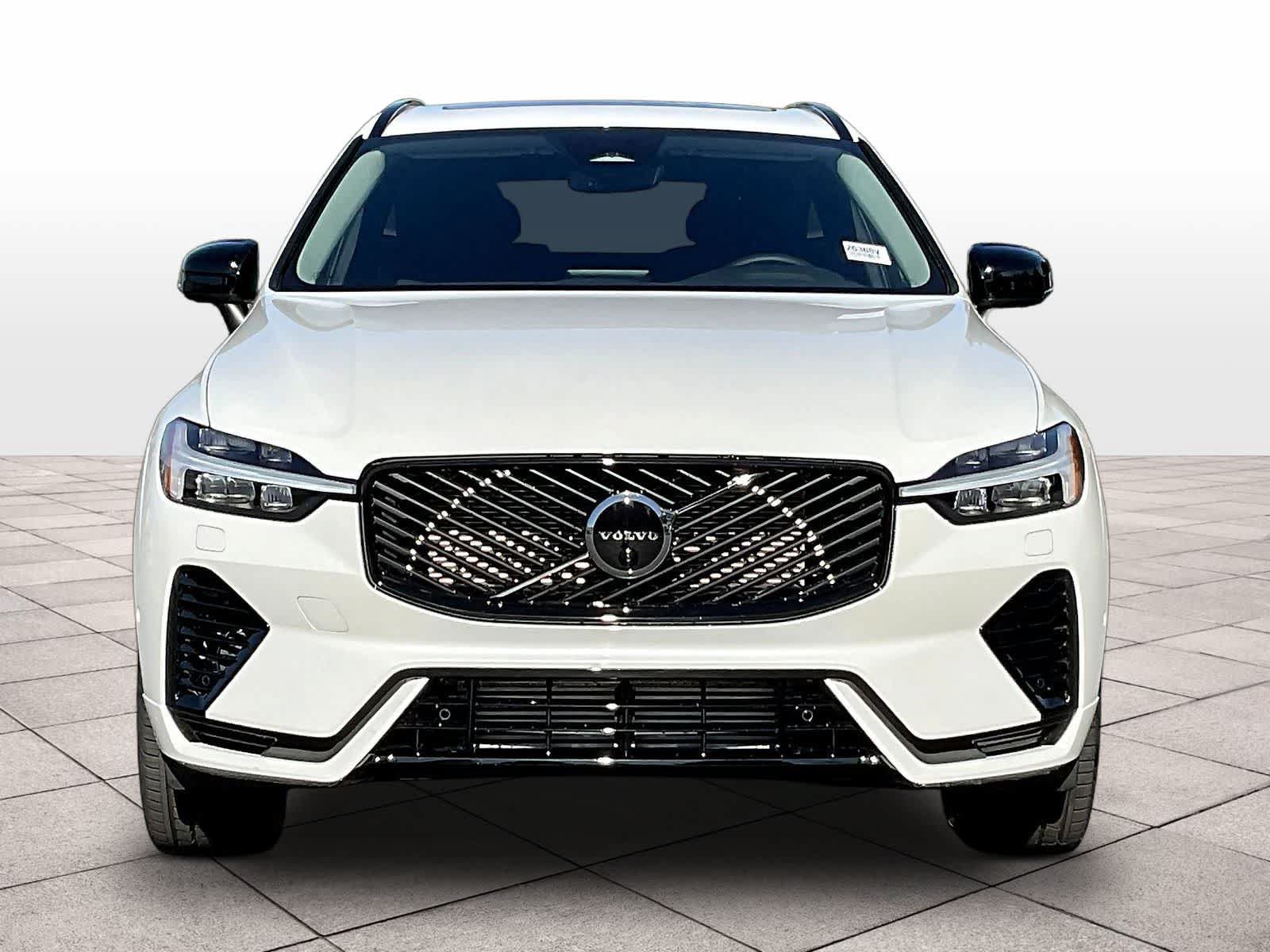 New 2026 Volvo XC60 T8 Plus w/ Climate Package AWD/4WD image 5