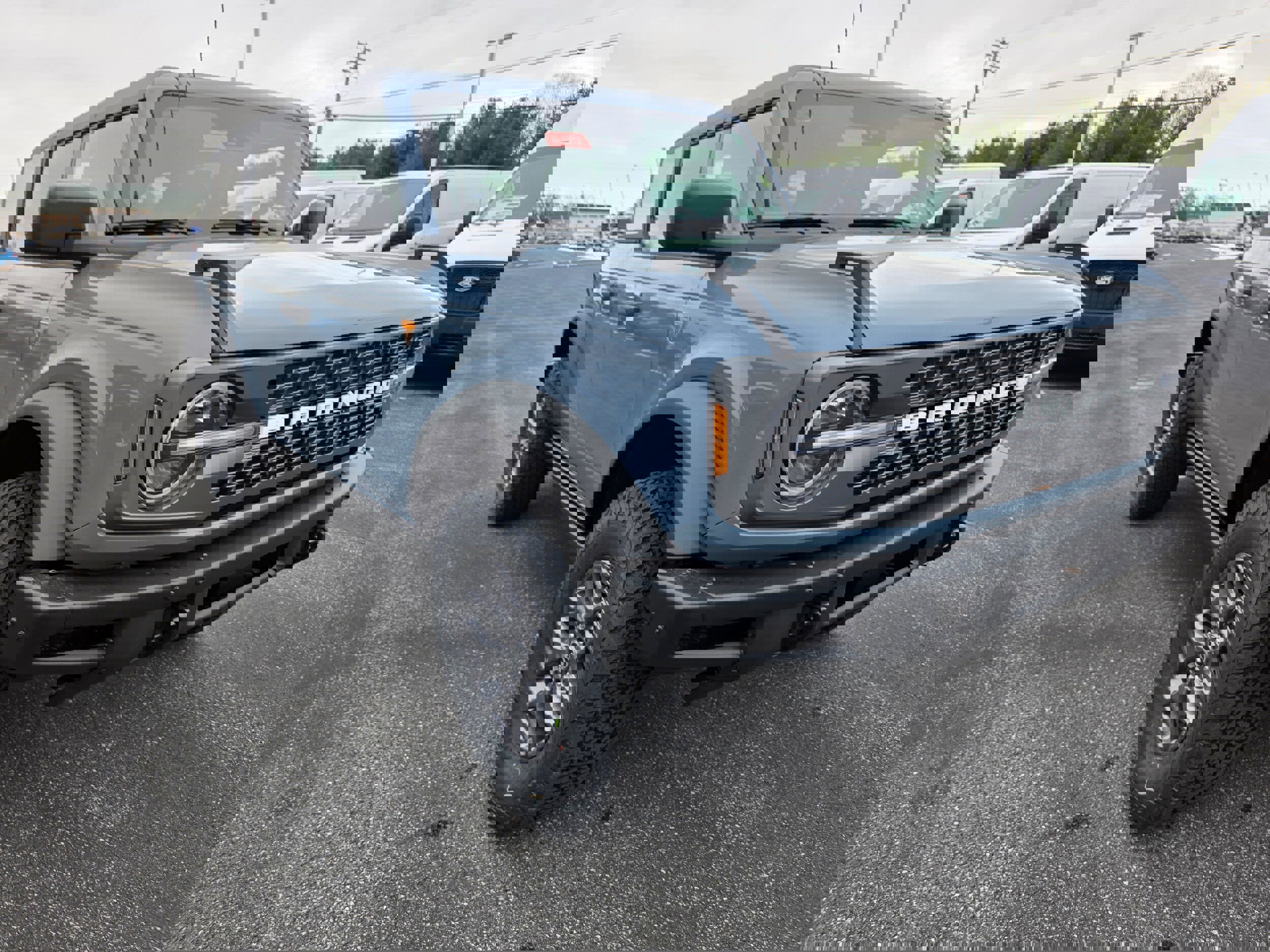 New 2025 Ford Bronco Badlands image 14