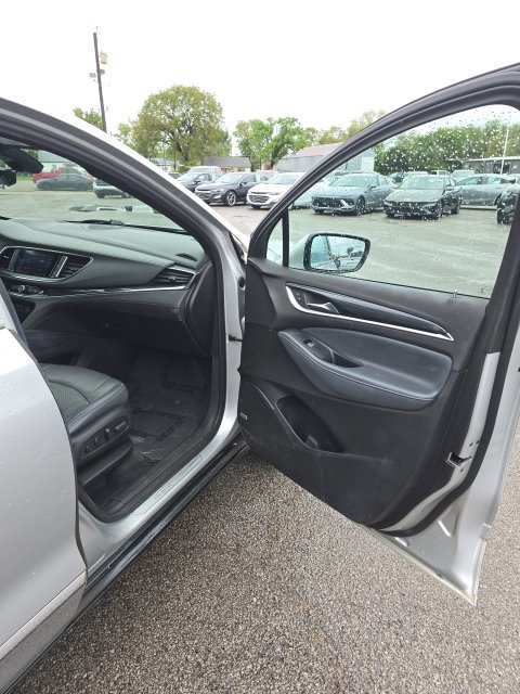 Used 2022 Buick Enclave Premium FWD image 29