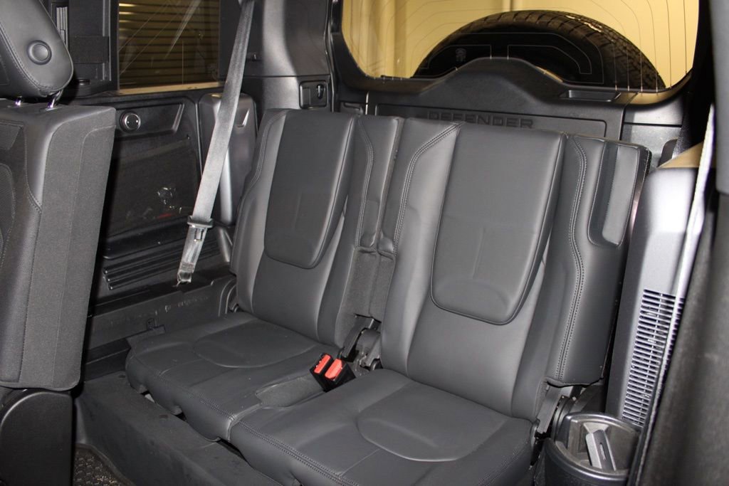 Used 2022 Land Rover Defender 110 X-Dynamic HSE image 41