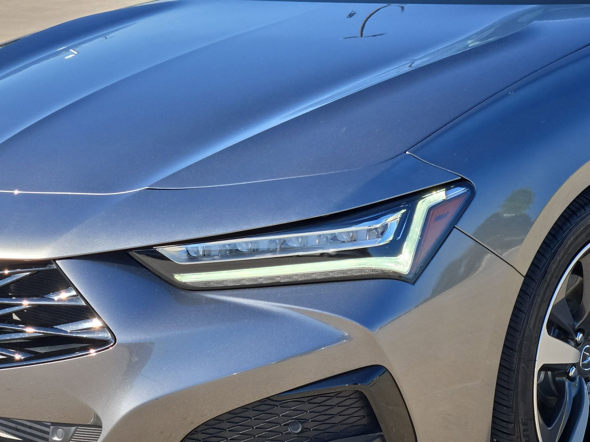 Used 2025 Acura TLX w/ Technology Package FWD image 11