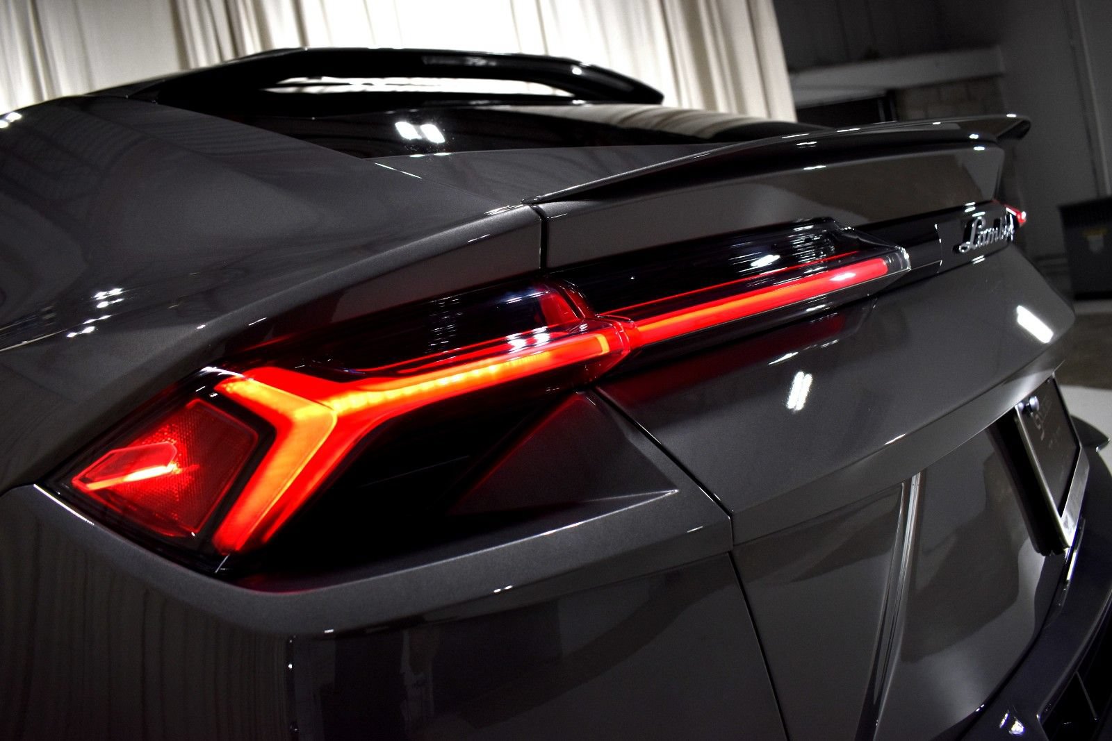 Used 2024 Lamborghini Urus S AWD/4WD image 10