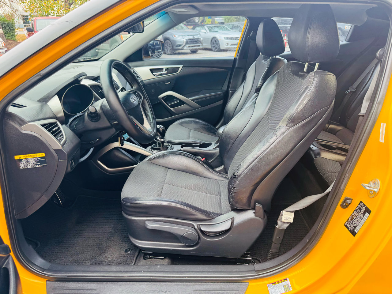 Used 2013 Hyundai Veloster image 14