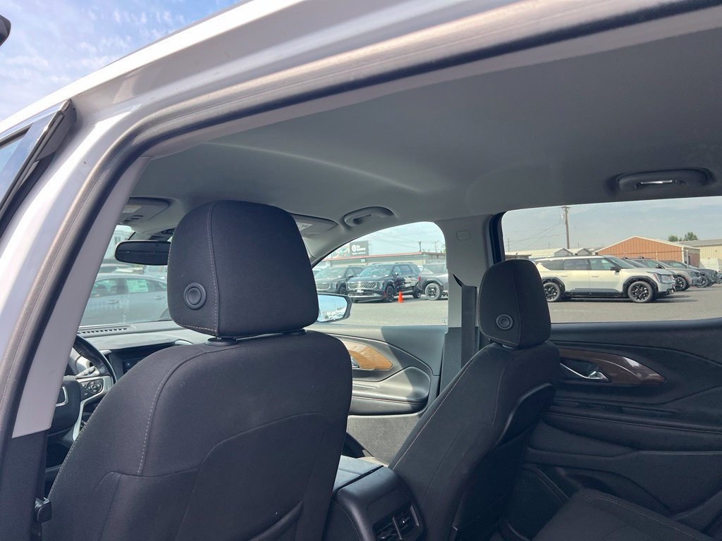 Used 2018 GMC Terrain SLE AWD/4WD image 9