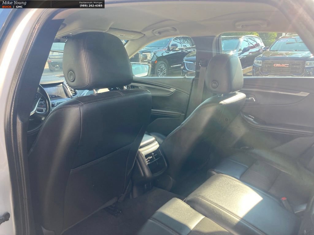 Used 2016 Chevrolet Impala LT FWD image 14