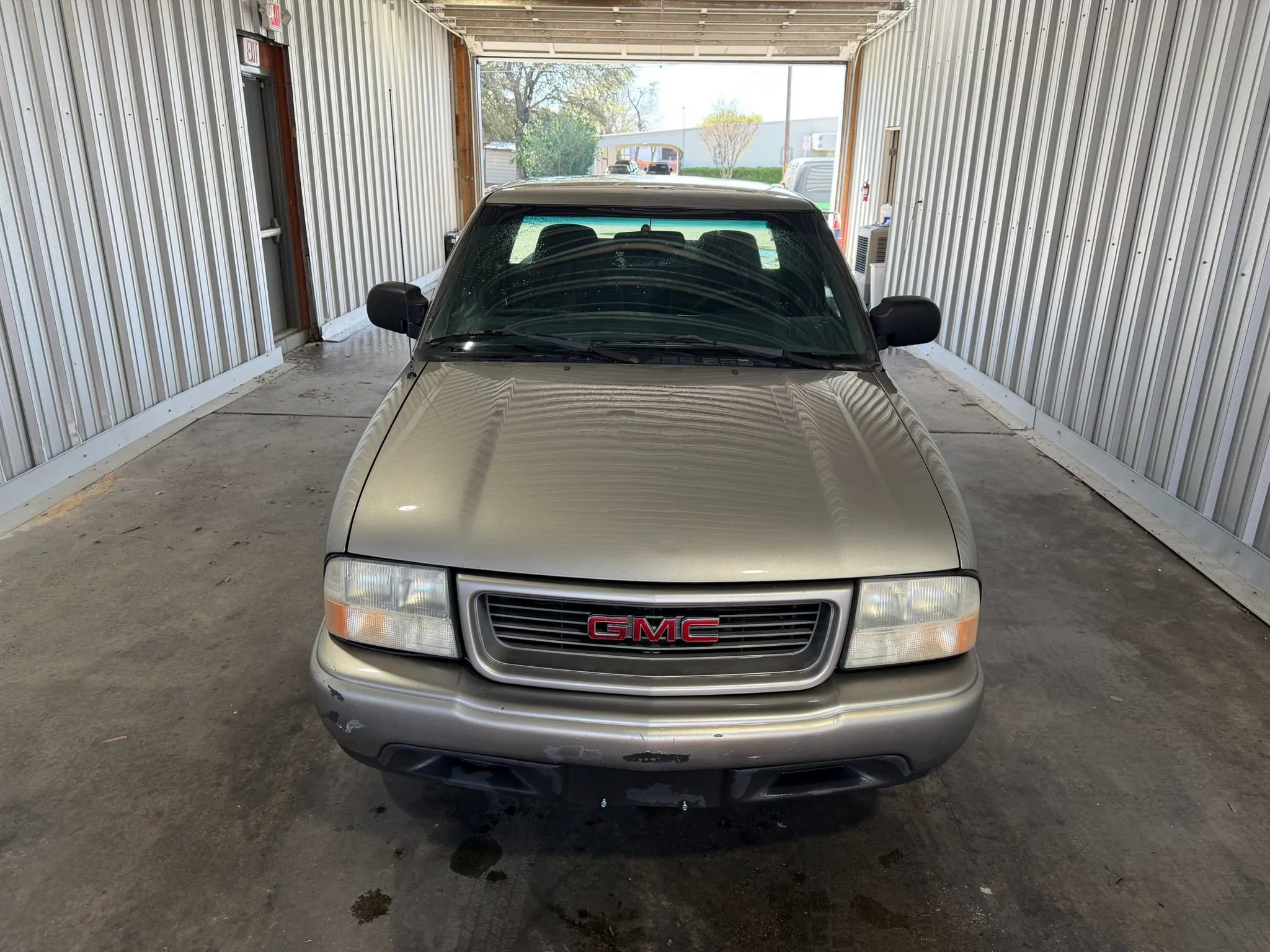 Used 2000 GMC Sonoma SLS w/ SLS Super Spec Pkg 2 image 3