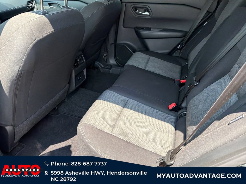 Used 2025 Nissan Rogue SV AWD/4WD image 25