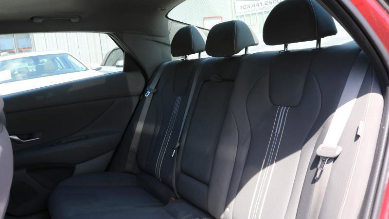 Used 2024 Hyundai Elantra SEL w/ Convenience Package FWD image 14