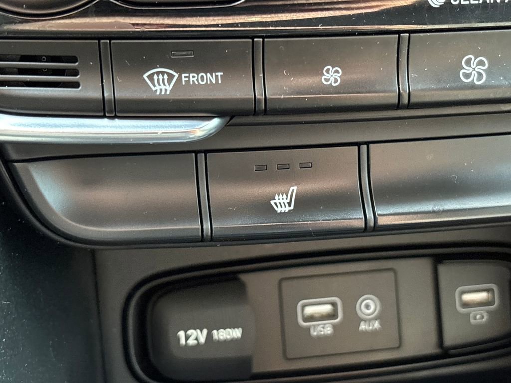 Used 2019 Hyundai Santa Fe SEL FWD image 16