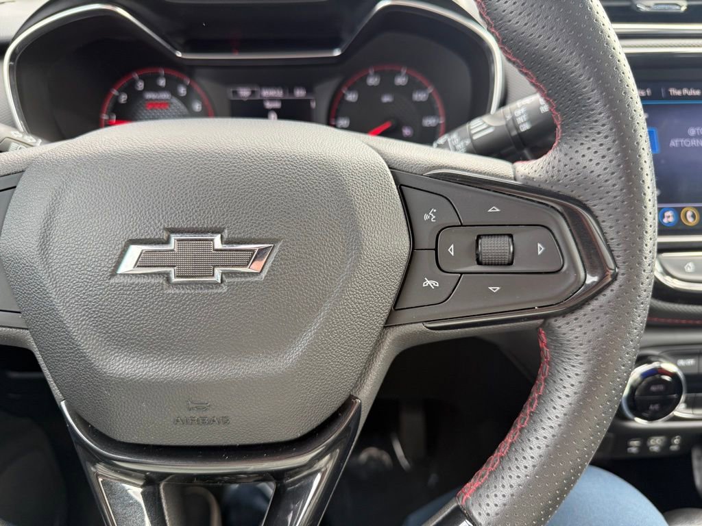 Used 2023 Chevrolet TrailBlazer RS w/ Sun and Liftgate Package image 26