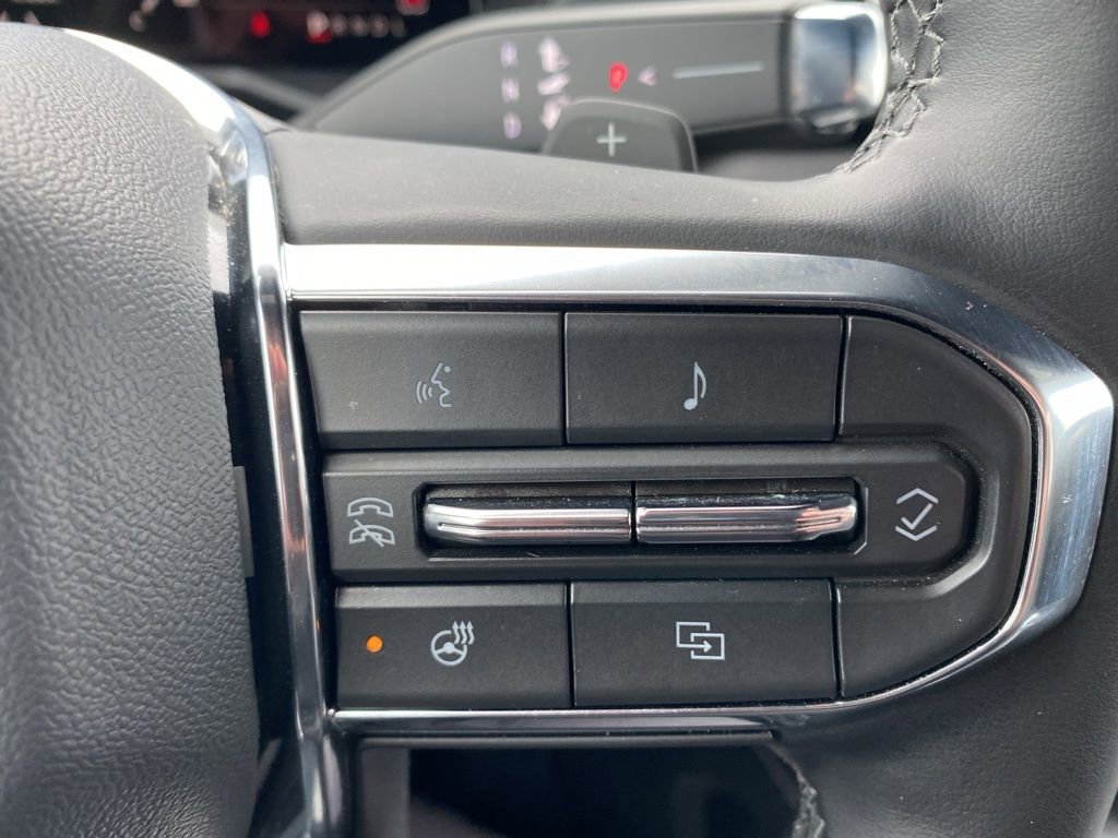 Used 2025 GMC Acadia Elevation w/ Elevation Premium Package image 17