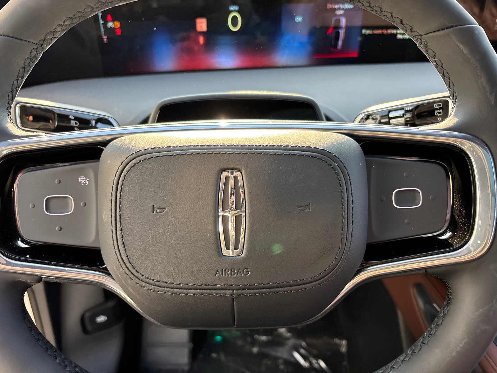New 2026 Lincoln Nautilus Reserve w/ Jet Appearance Package AWD/4WD image 16