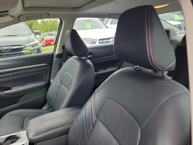 Used 2023 Nissan Altima 2.5 SR w/ SR Premium Package FWD image 18
