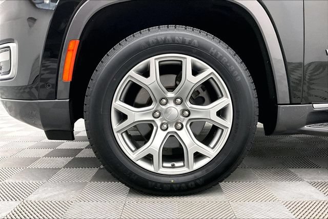 Used 2022 Jeep Wagoneer Series II AWD/4WD image 10