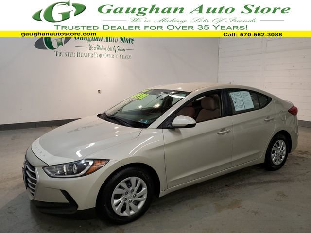 Used 2017 Hyundai Elantra SE image 1