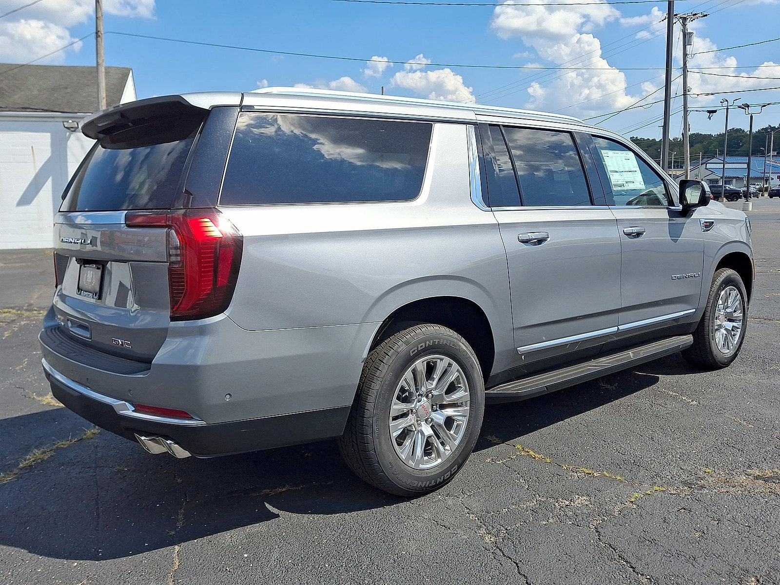 New 2026 GMC Yukon XL Denali w/ Advanced Technology Package AWD/4WD image 12