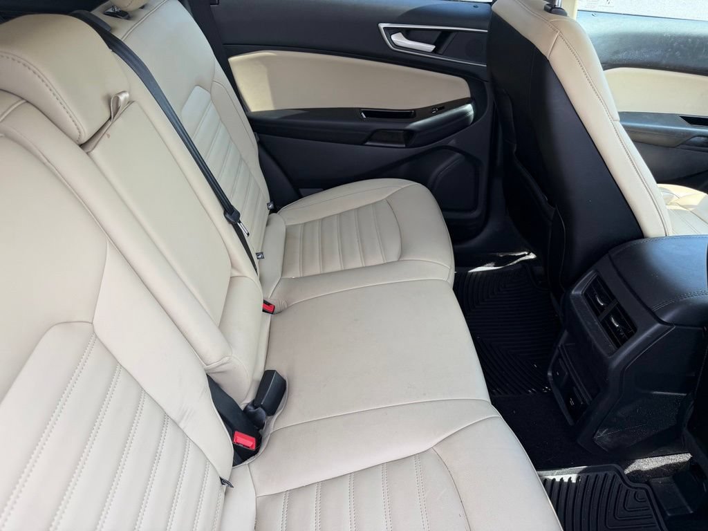 Used 2020 Ford Edge SEL w/ Convenience Package FWD image 17