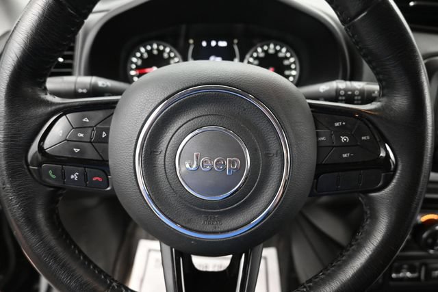 Used 2016 Jeep Renegade Latitude AWD/4WD image 14