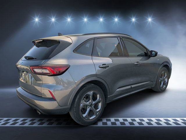 Used 2023 Ford Escape ST-Line image 3