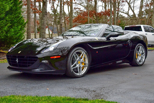 Used 2016 Ferrari California T image 14