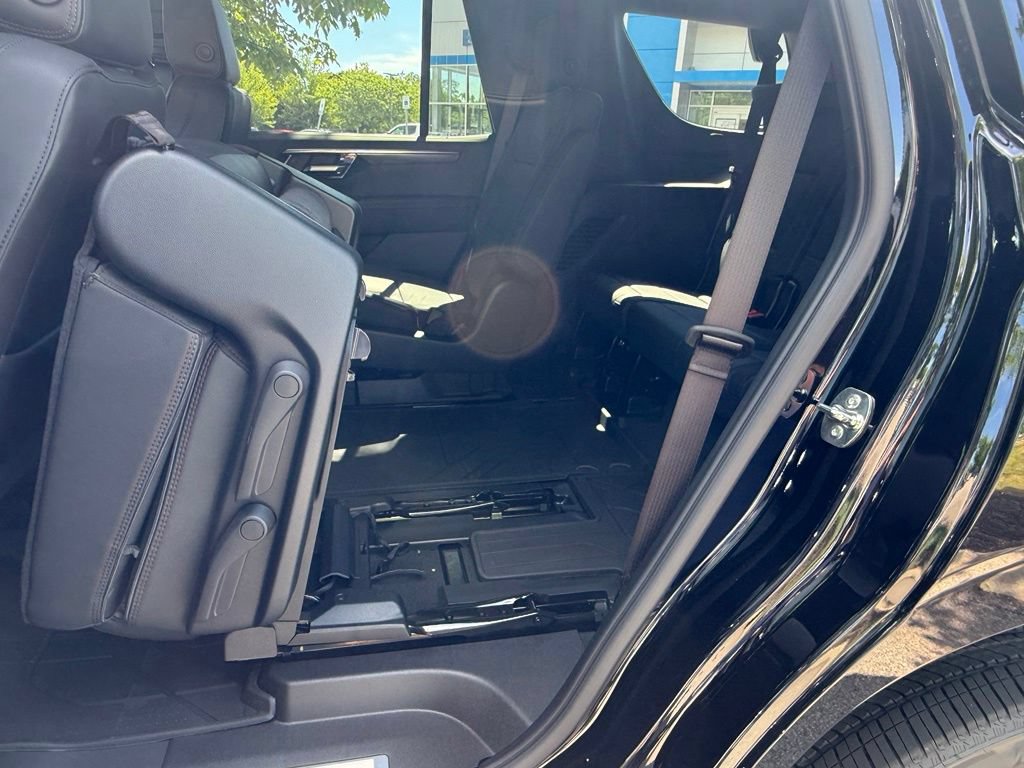 New 2026 Chevrolet Tahoe RST w/ Comfort Package AWD/4WD image 13