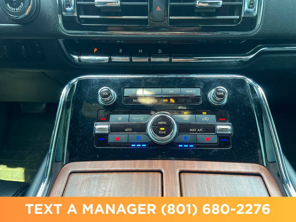 Used 2019 Lincoln Navigator Reserve AWD/4WD image 23