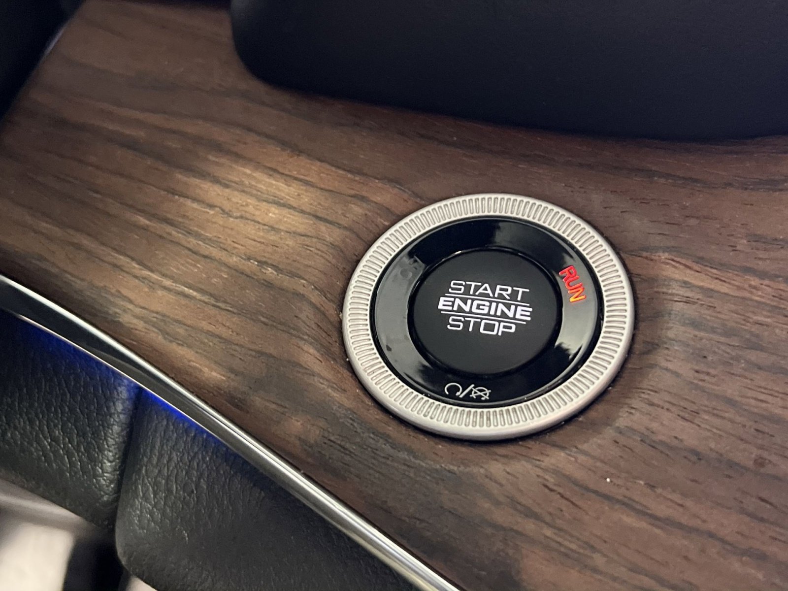 Used 2023 Jeep Grand Cherokee L Summit w/ Advanced Protech Group IV image 36