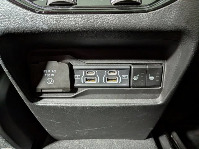 Used 2024 Jeep Grand Cherokee Limited AWD/4WD image 15