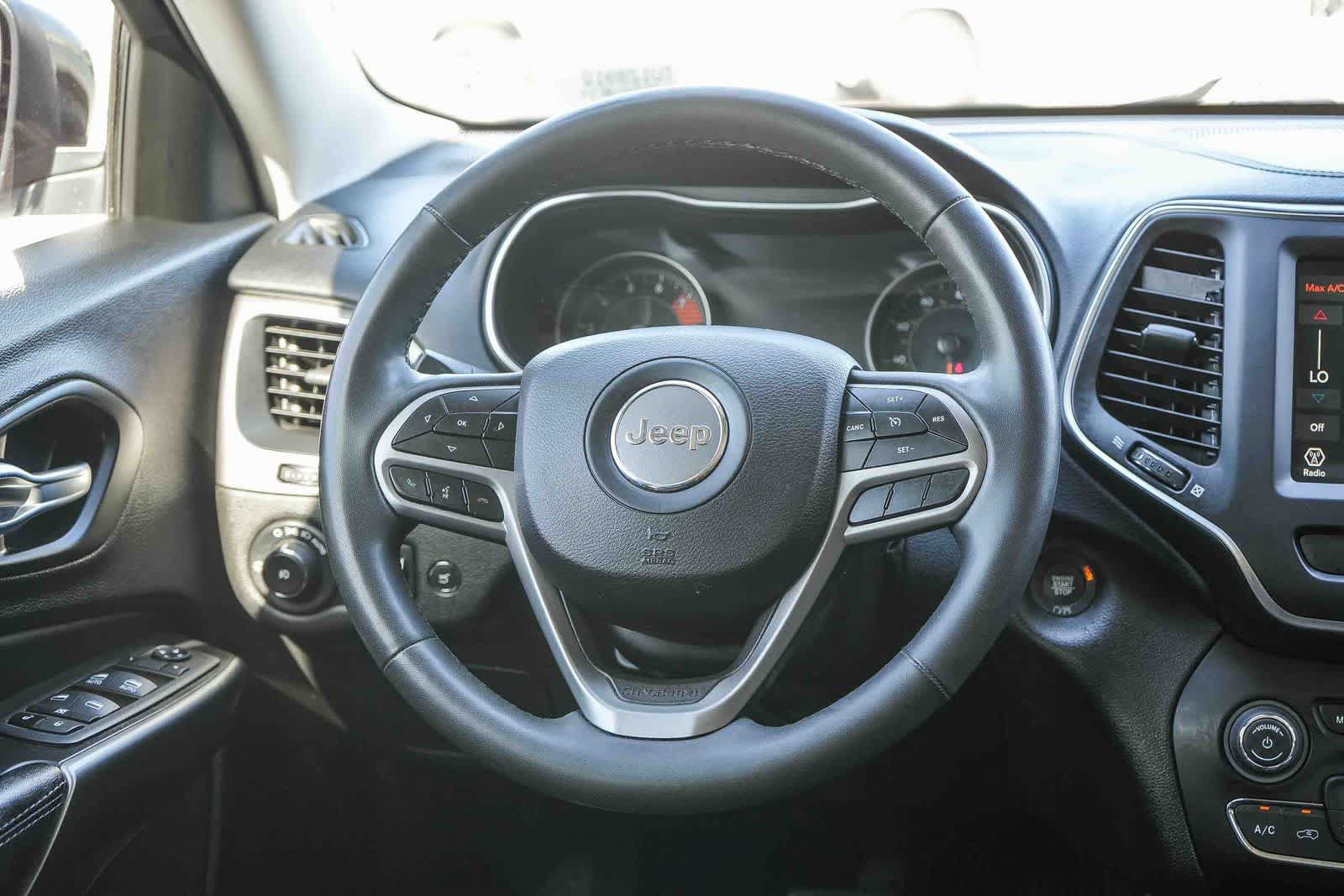 Used 2022 Jeep Cherokee Latitude Lux FWD image 15