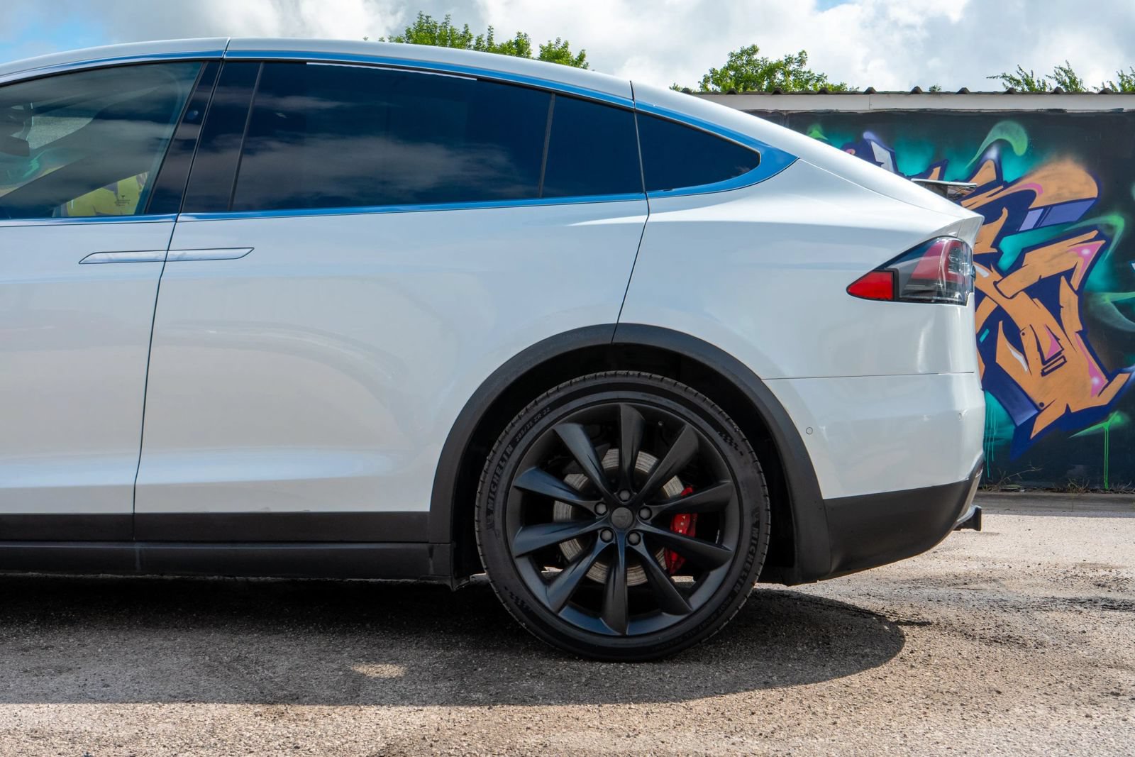 Used 2019 Tesla Model X Performance AWD/4WD image 11