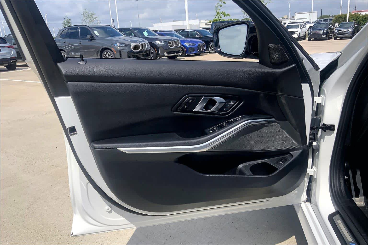 Used 2025 BMW M340i RWD image 25