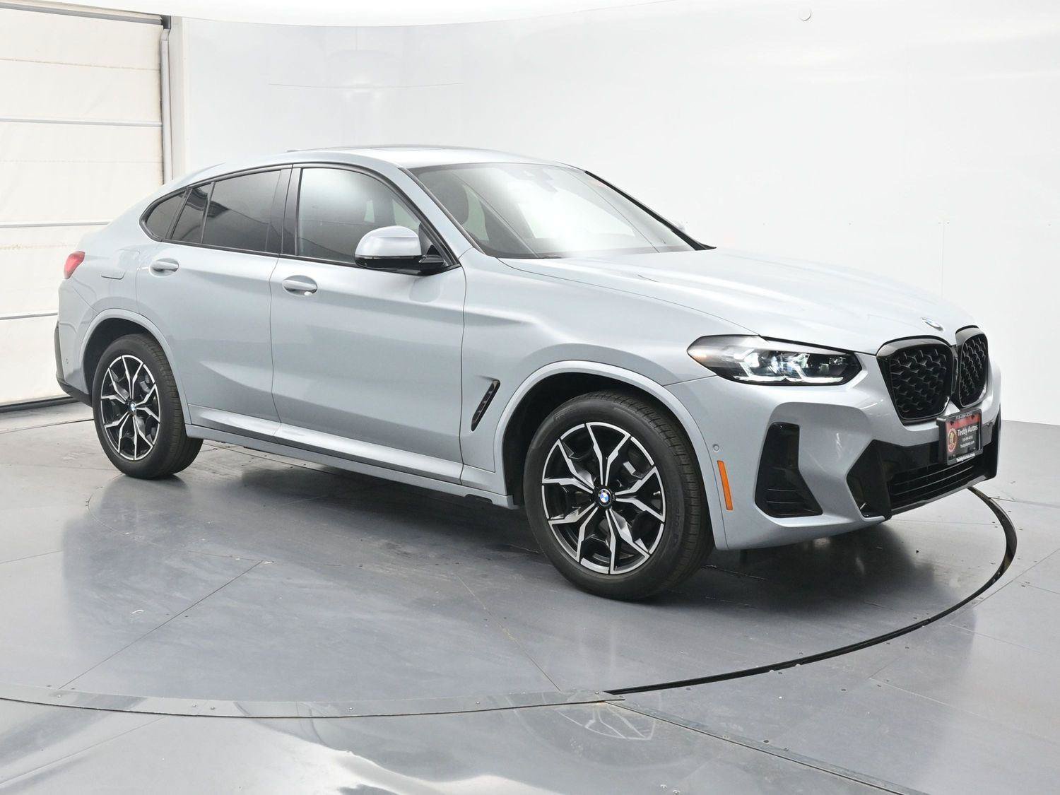 Used 2023 BMW X4 xDrive30i w/ M Sport Package AWD/4WD image 32