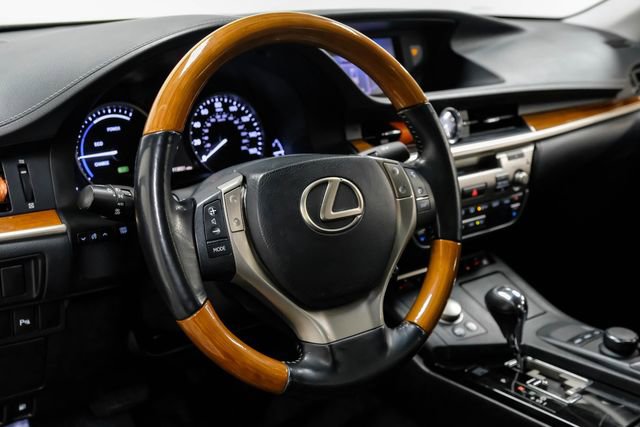 Used 2013 Lexus ES 300h w/ Premium Pkg image 22