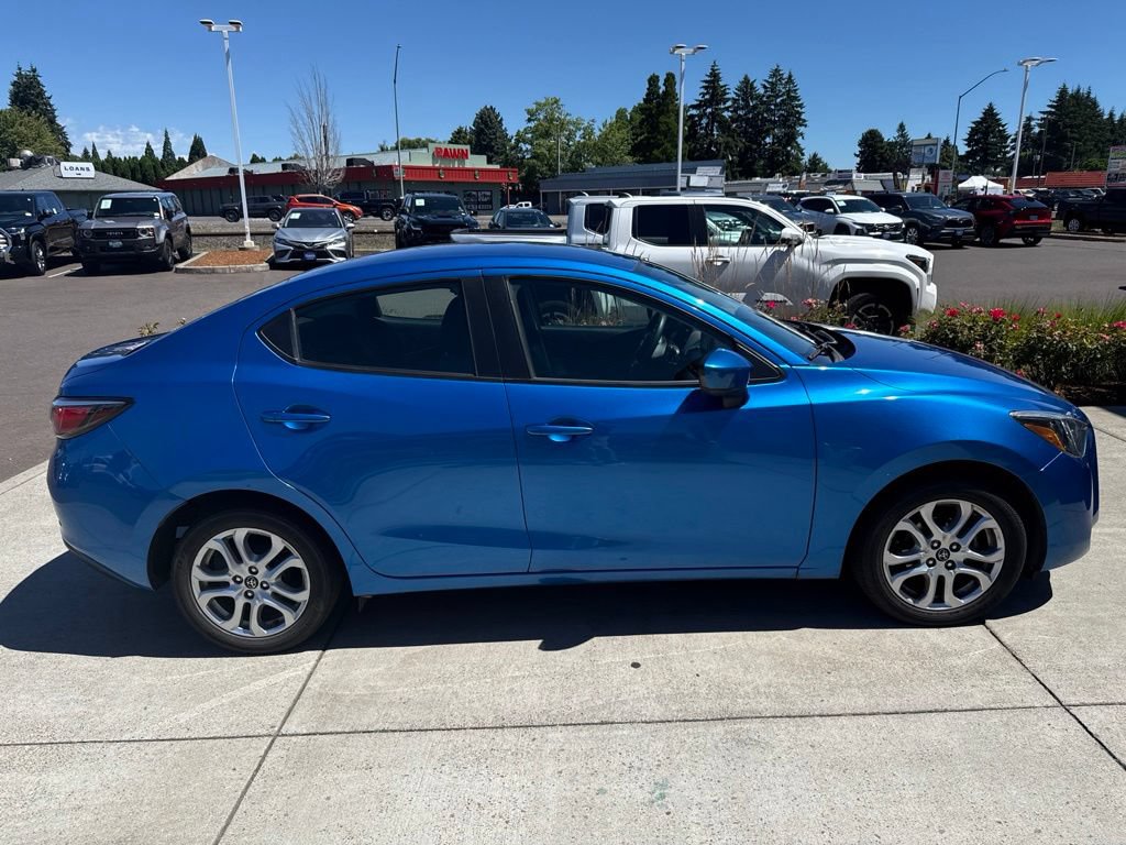 Used 2018 Toyota Yaris iA FWD image 3