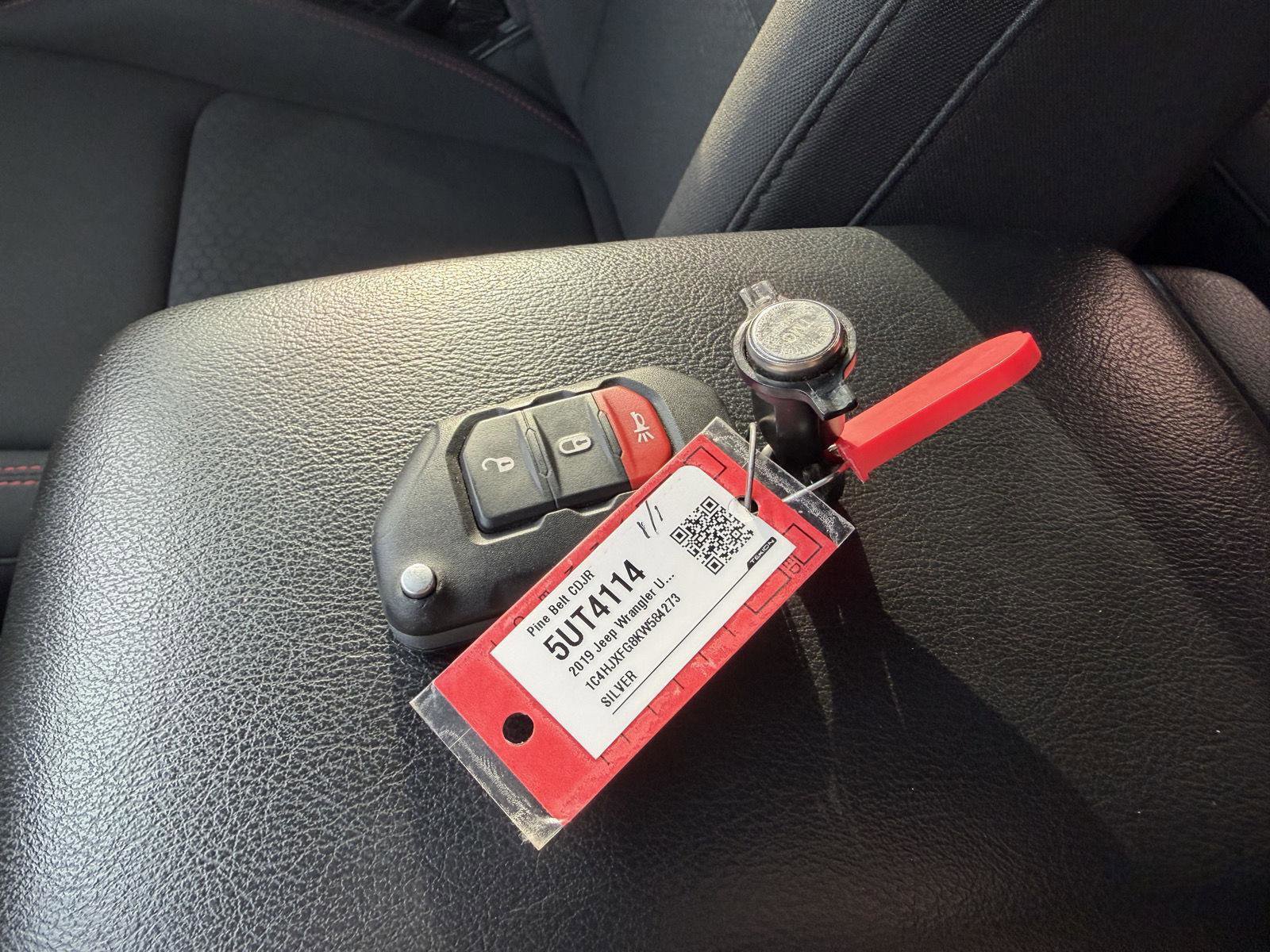 Used 2019 Jeep Wrangler Unlimited Rubicon image 14