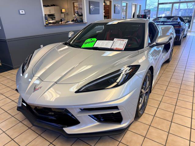 Used 2022 Chevrolet Corvette Stingray Preferred Cpe w/ Battery Protection Package RWD image 2