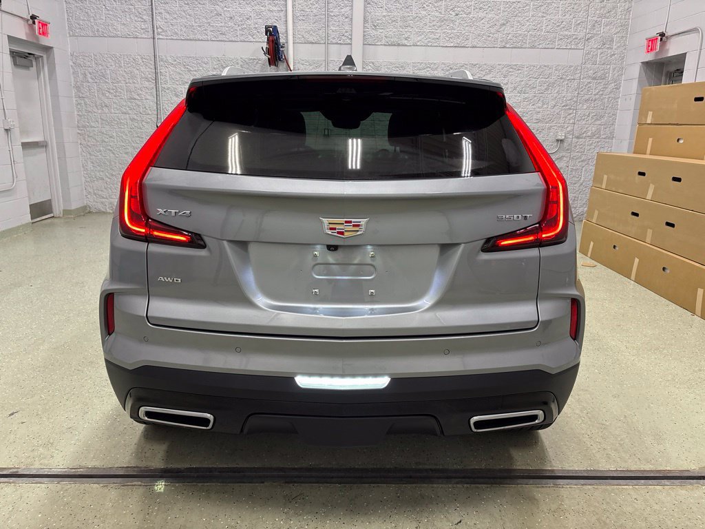 Certified 2024 Cadillac XT4 Premium Luxury w/ Technology Package AWD/4WD image 5