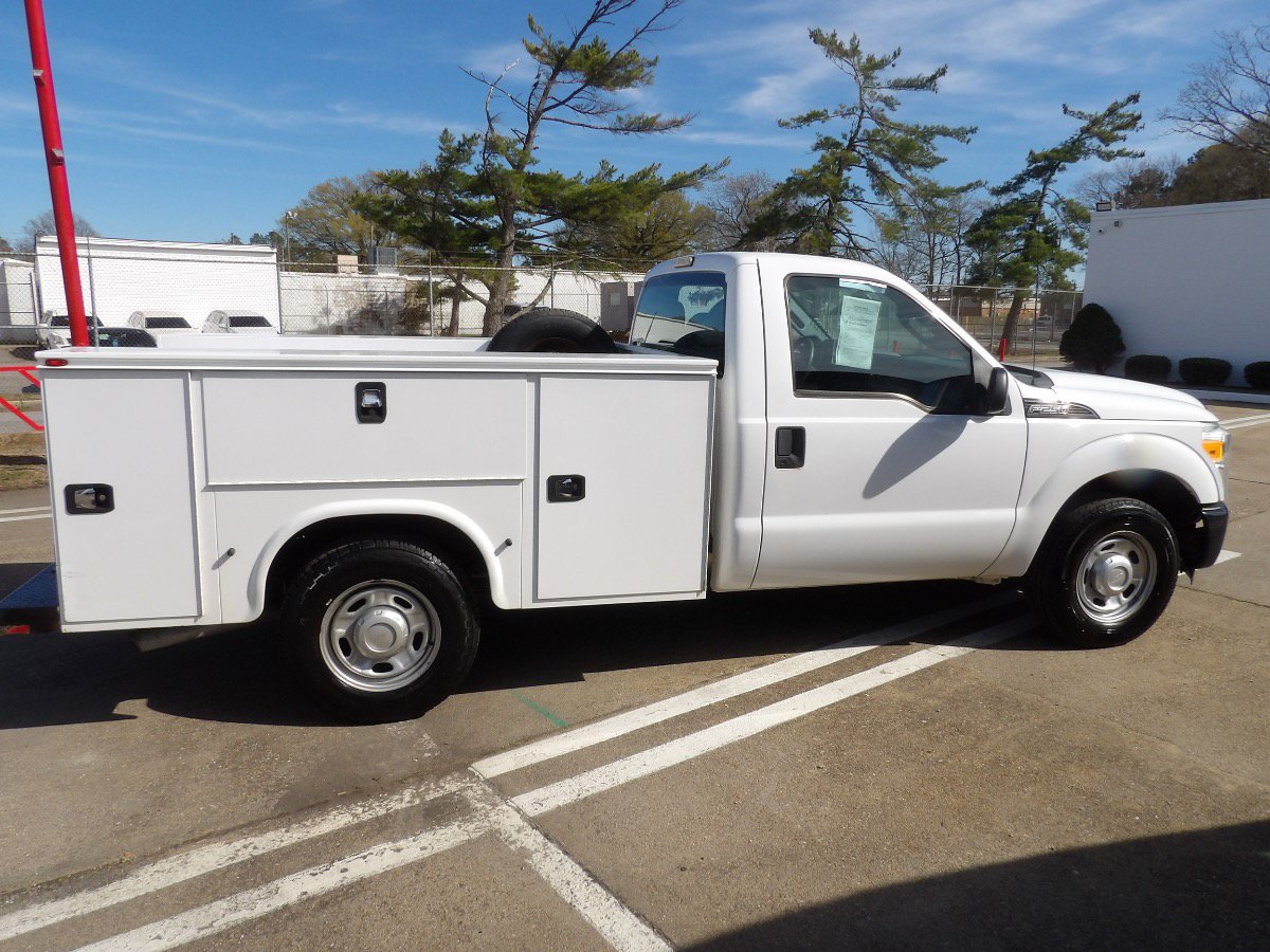 Used 2015 Ford F250 XL RWD image 2