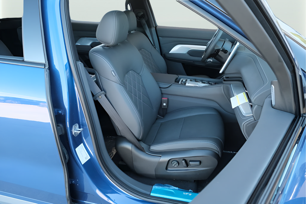 New 2024 VinFast VF 9 Plus AWD/4WD image 10