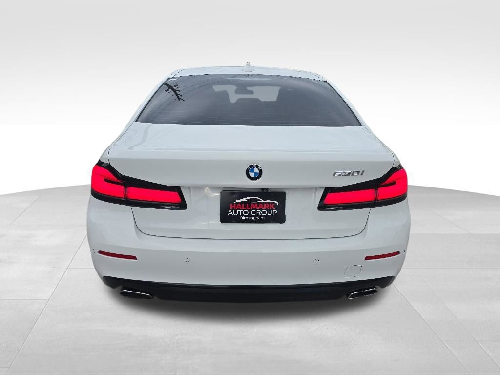 Used 2021 BMW 530i w/ Convenience Package RWD image 4