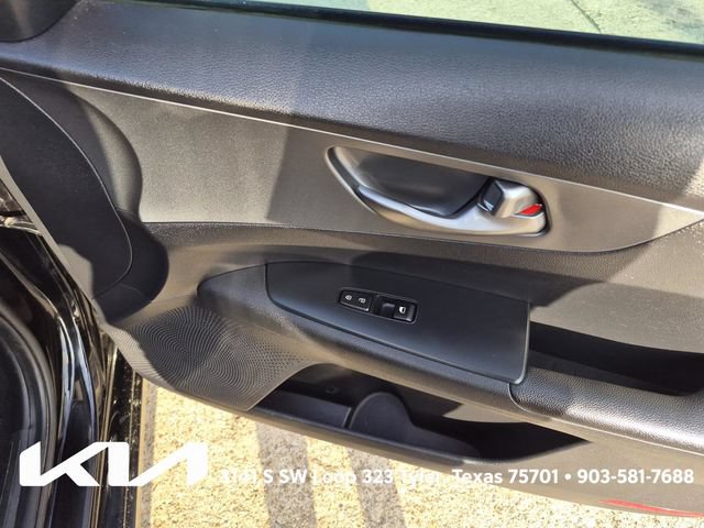 Certified 2021 Kia Forte Sedan FWD image 13