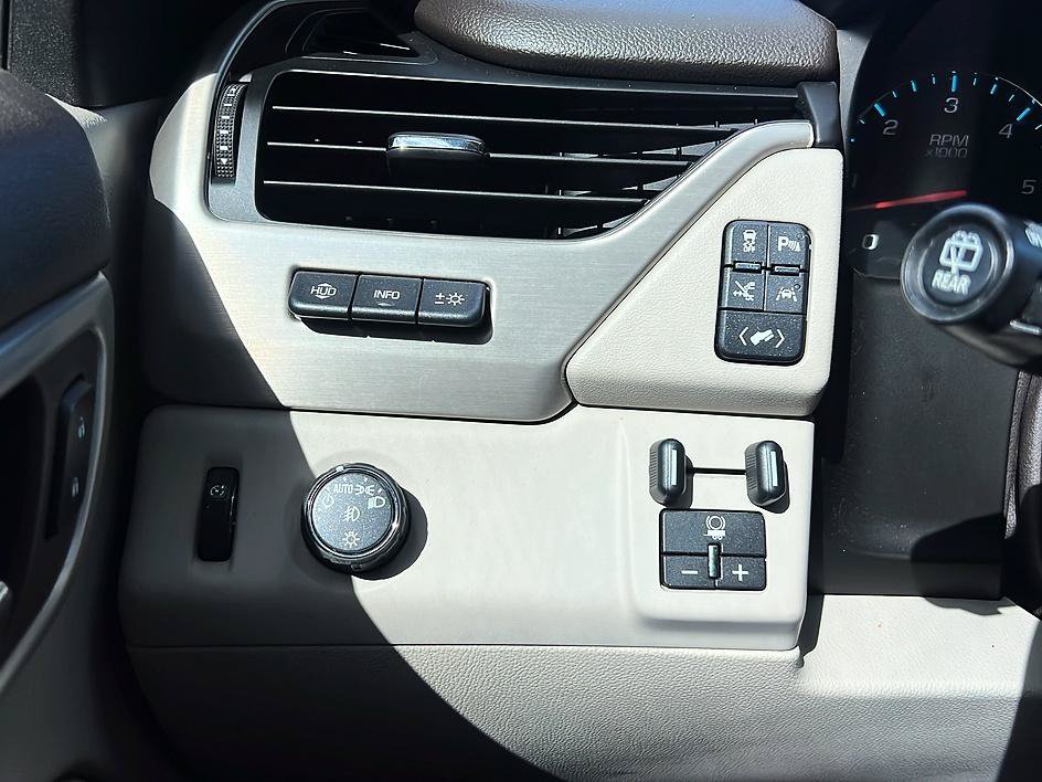 Used 2018 GMC Yukon Denali w/ Denali Ultimate Package RWD image 26