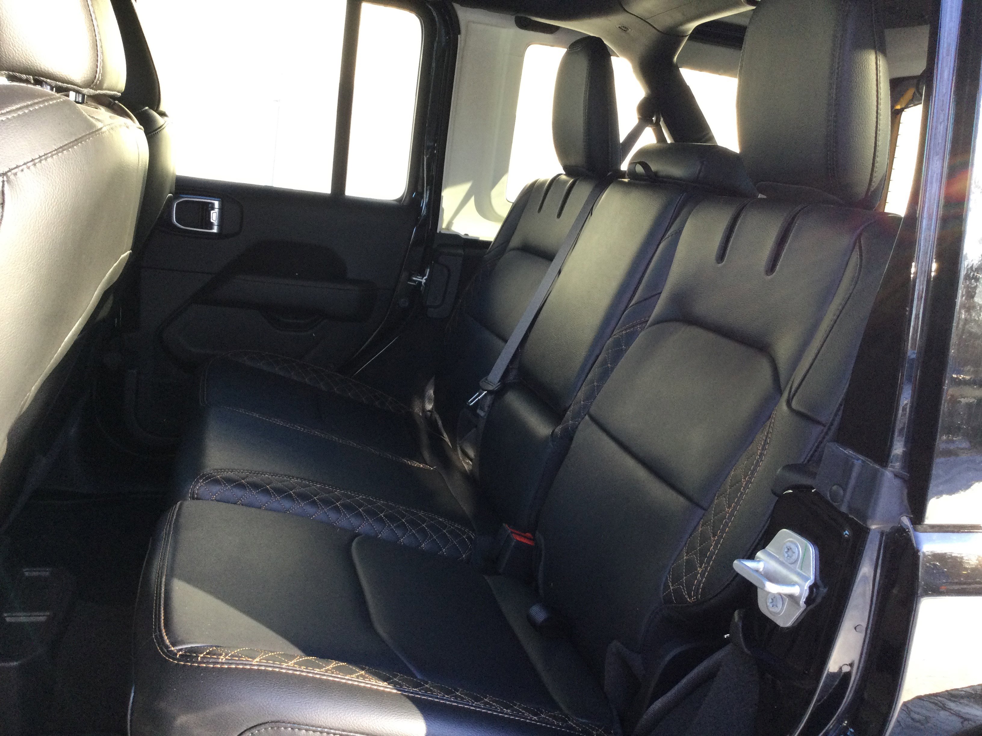 Used 2022 Jeep Wrangler Unlimited Sahara image 7