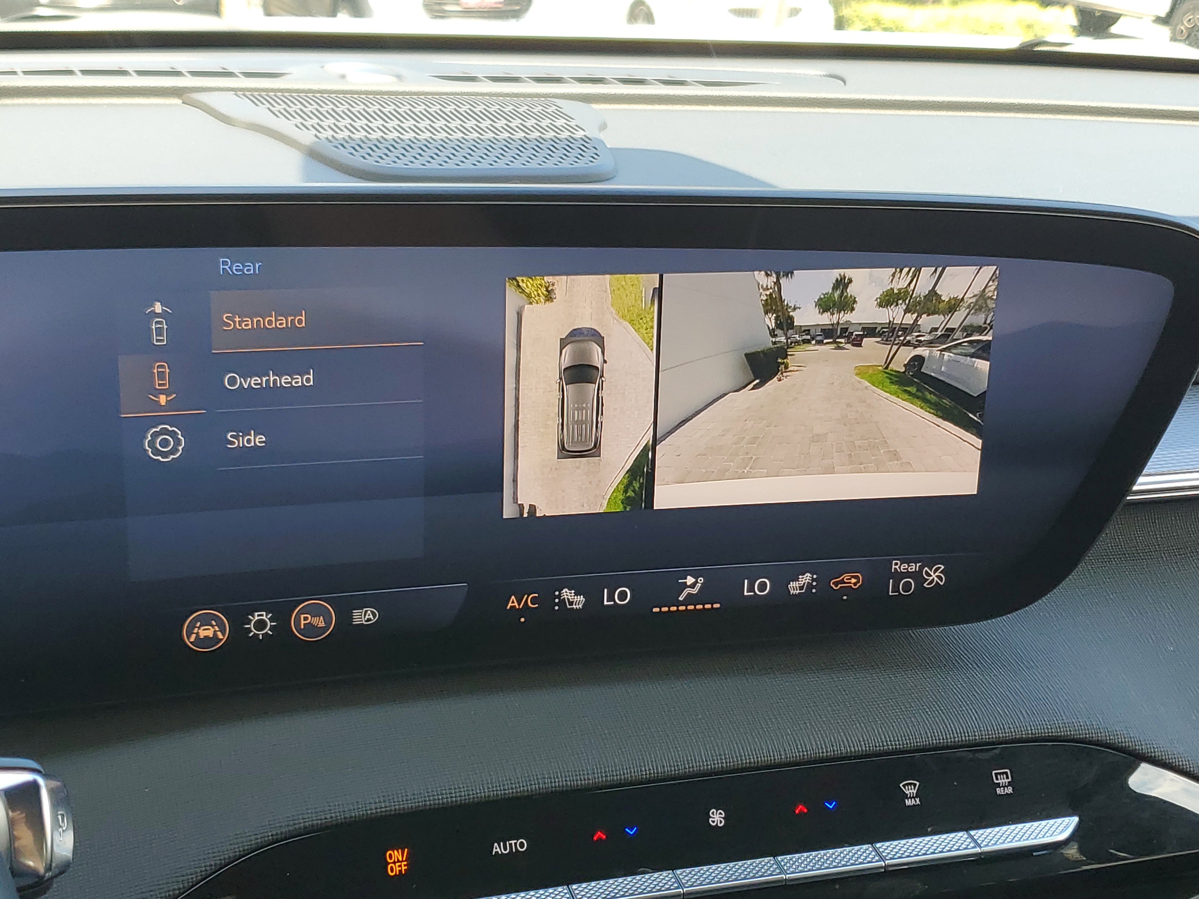 Used 2025 Buick Enclave Sport Touring image 29