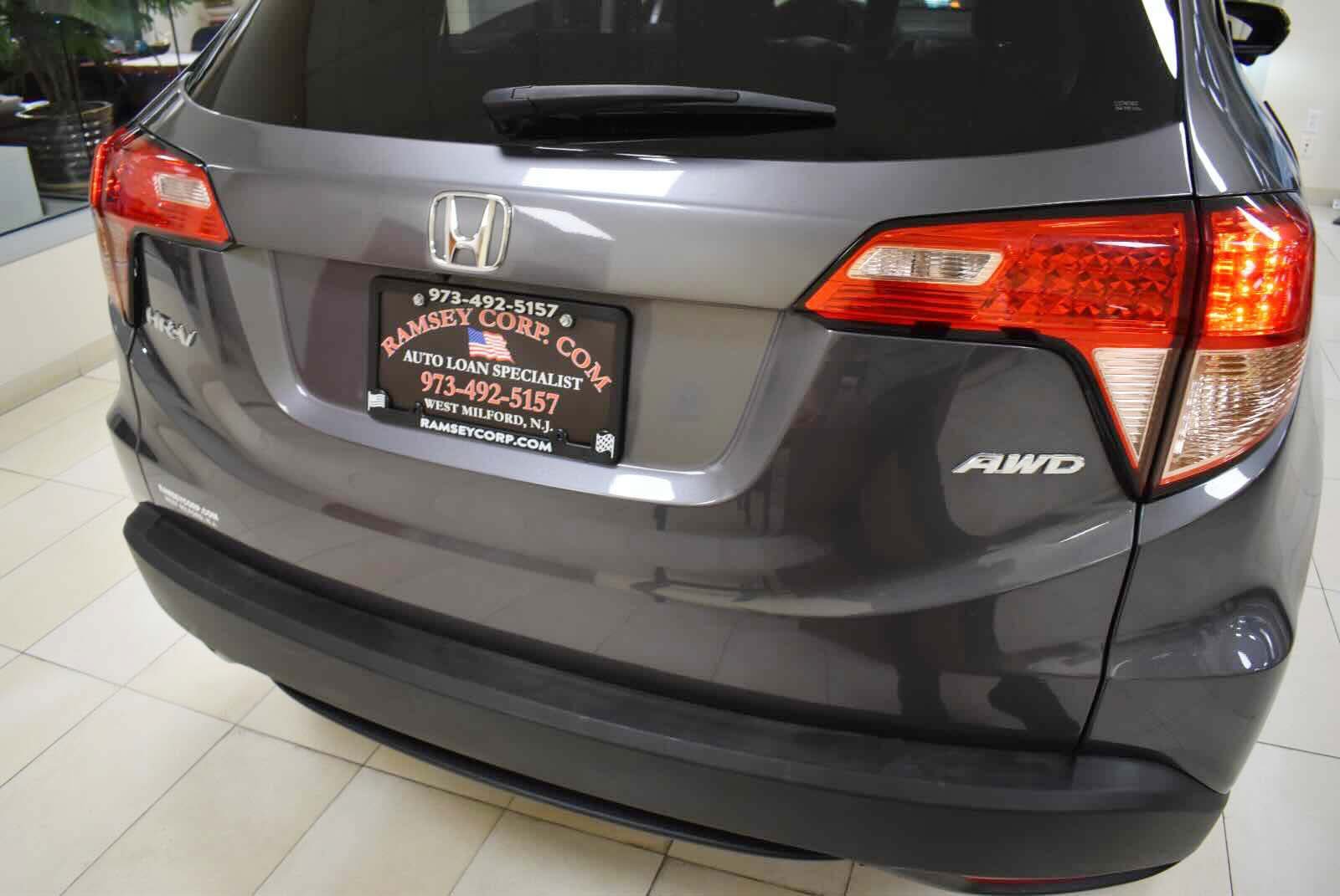 Used 2018 Honda HR-V EX image 67
