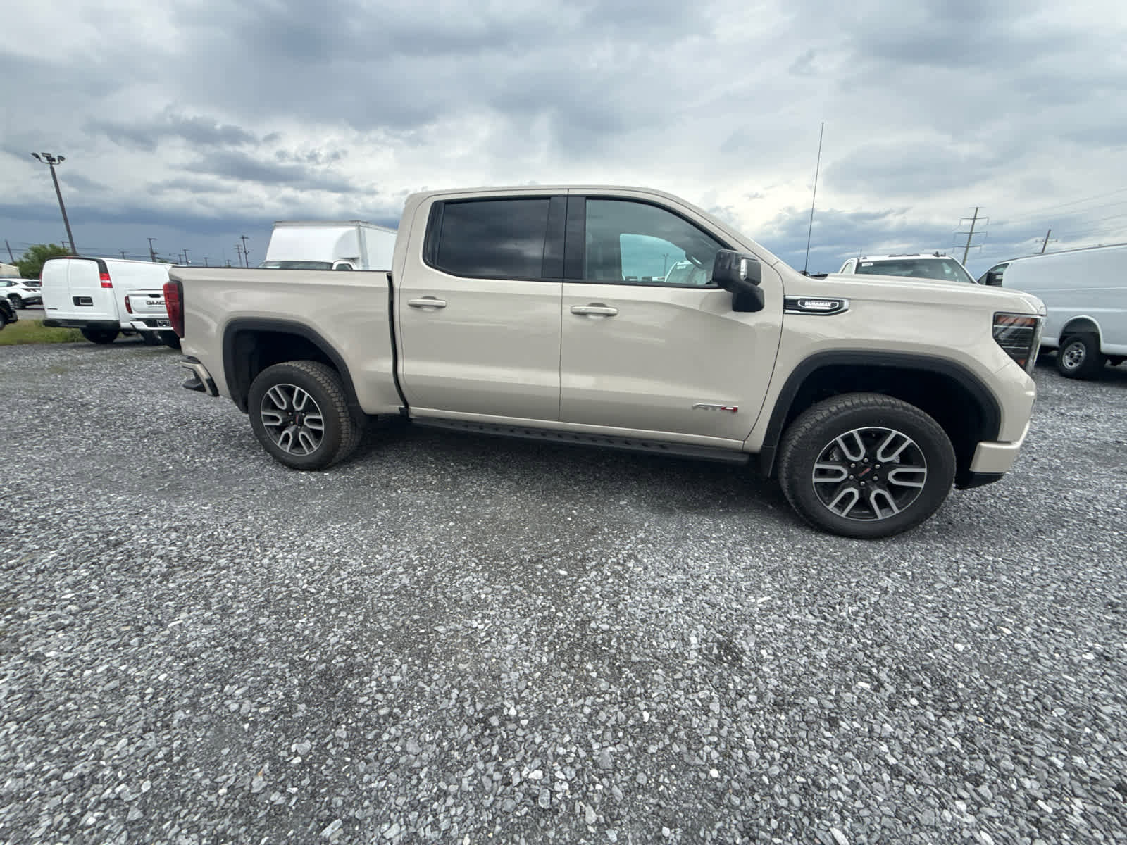 New 2026 GMC Sierra 1500 AT4 w/ AT4 Premium Package AWD/4WD image 17