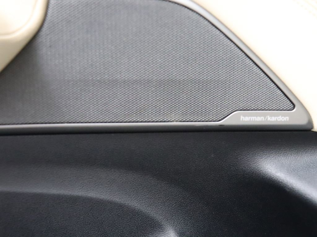 Used 2021 BMW 530i w/ Premium Package RWD image 16