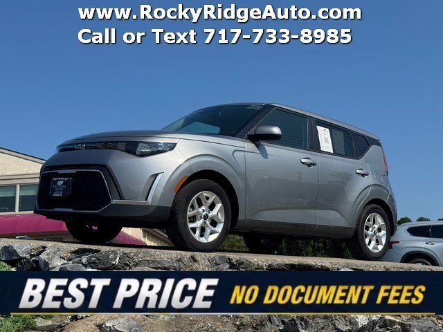 Used 2025 Kia Soul LX w/ LX Technology Package FWD image 1